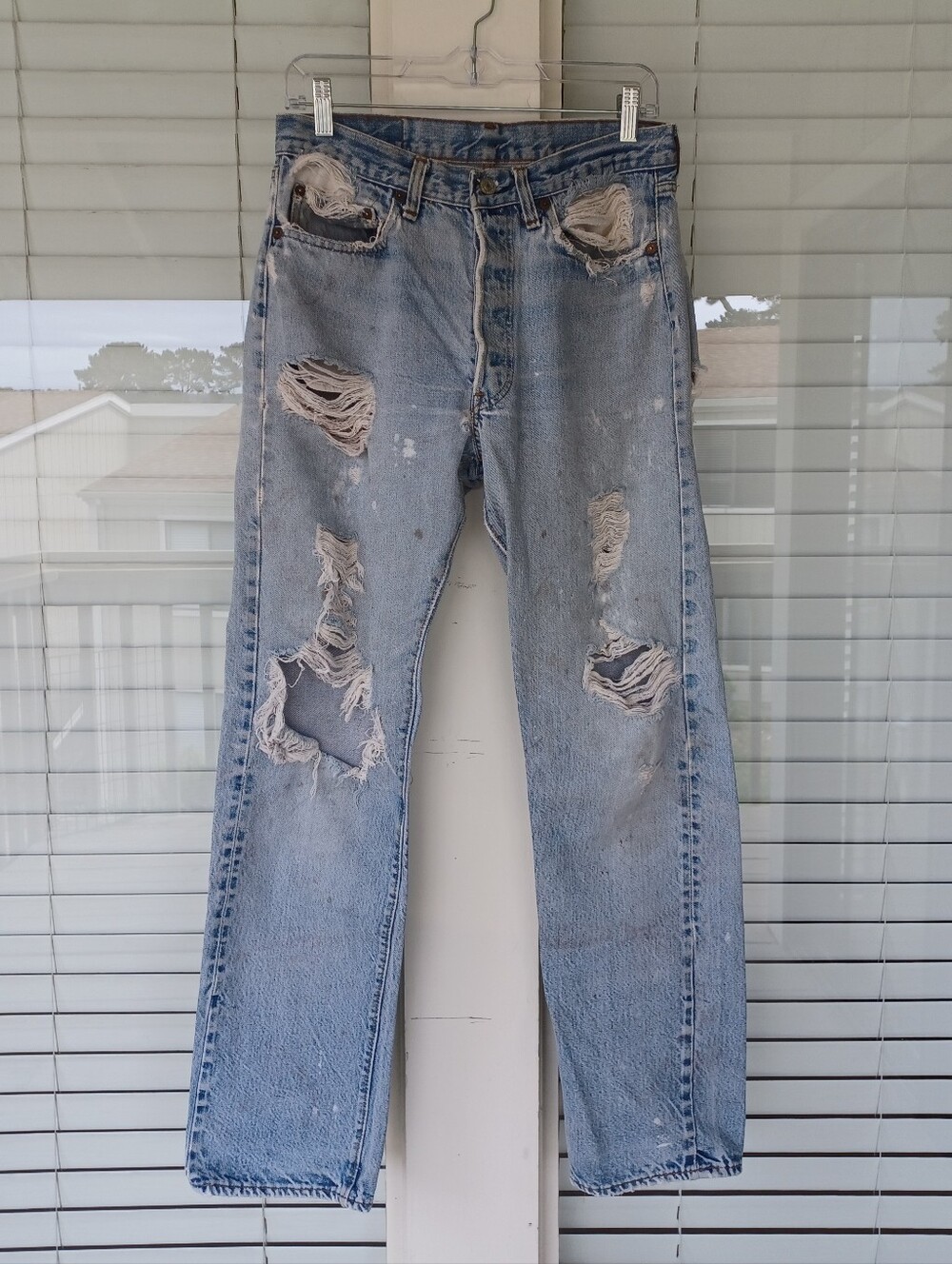 Vtg 1980s Levi's 501, W 31, Red Tab, Little "e", Distressed, Straight Leg, Butto